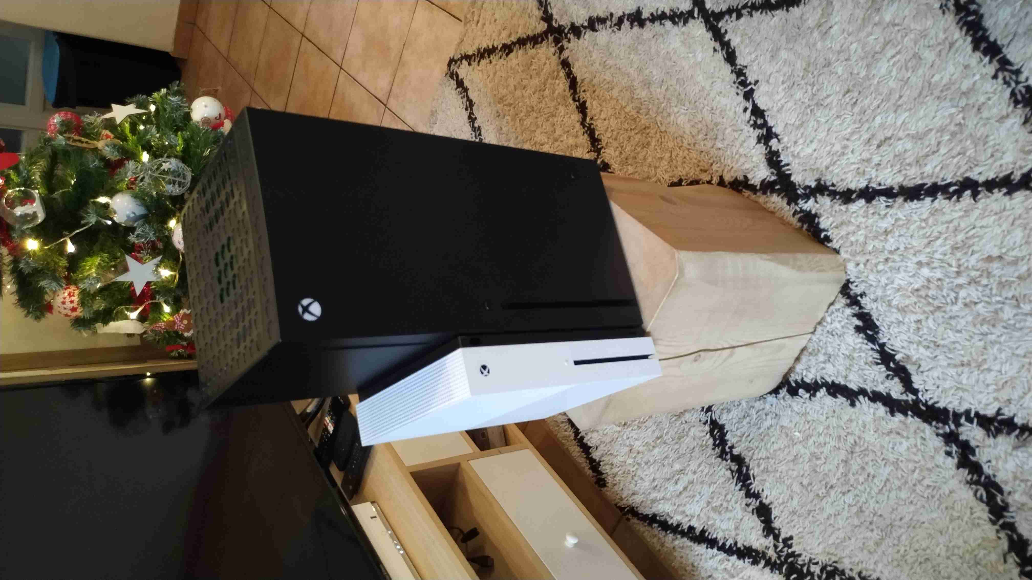 Unboxing maison du mini-frigo Xbox Series X !