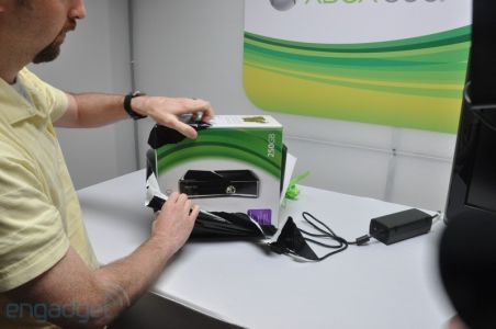 News : La Xbox 360 Slim déballée en images