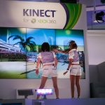 Images des filles du stand Kinect au TGS