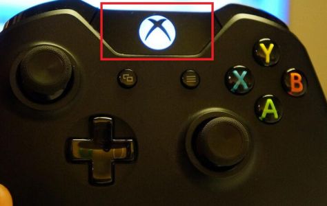News : Astuce Xbox One : basculer entre 2 écrans ancrés sans la voix