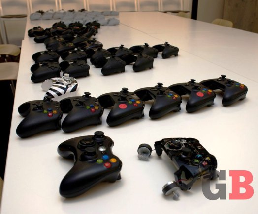 Xbox One : des manettes avec odorama, projecteur vidéo…