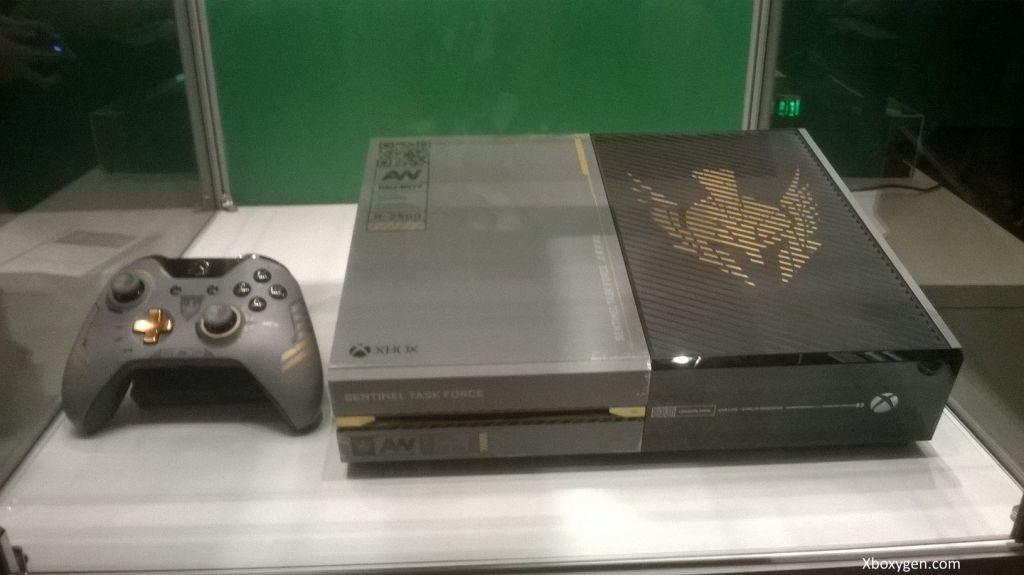 Déballage de la manette Call Of Duty Advanced Warfare