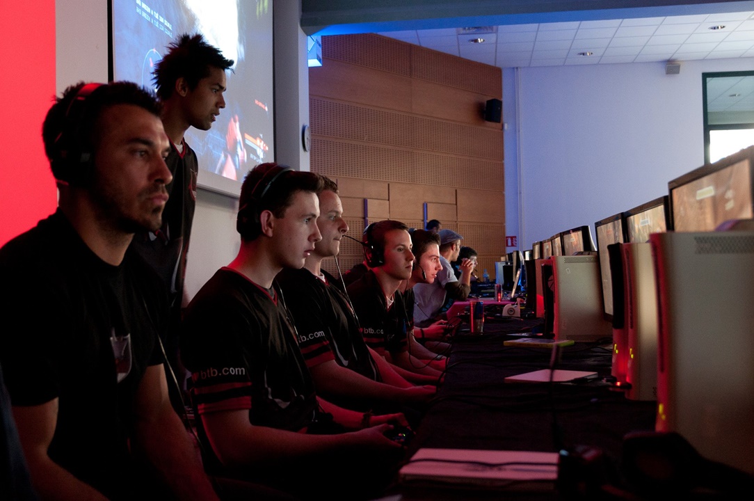En france, il existait le championnat ilovebtb sur Halo, avec ici les BH3