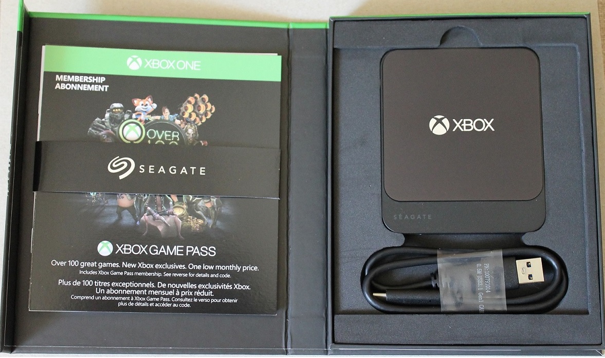 Le coffret avec en cadeau la carte de 2 mois d'abonnement au Game Pass