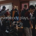 Microsoft : la publicité de Noël met en avant la manette adaptative Xbox One