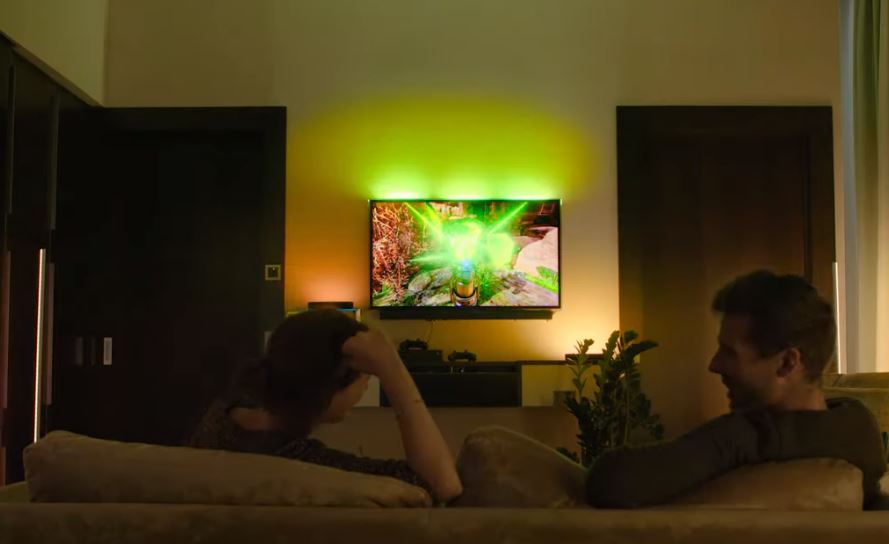 Les lampes Philips Hue maintenant synchro avec la TV, pour 250€