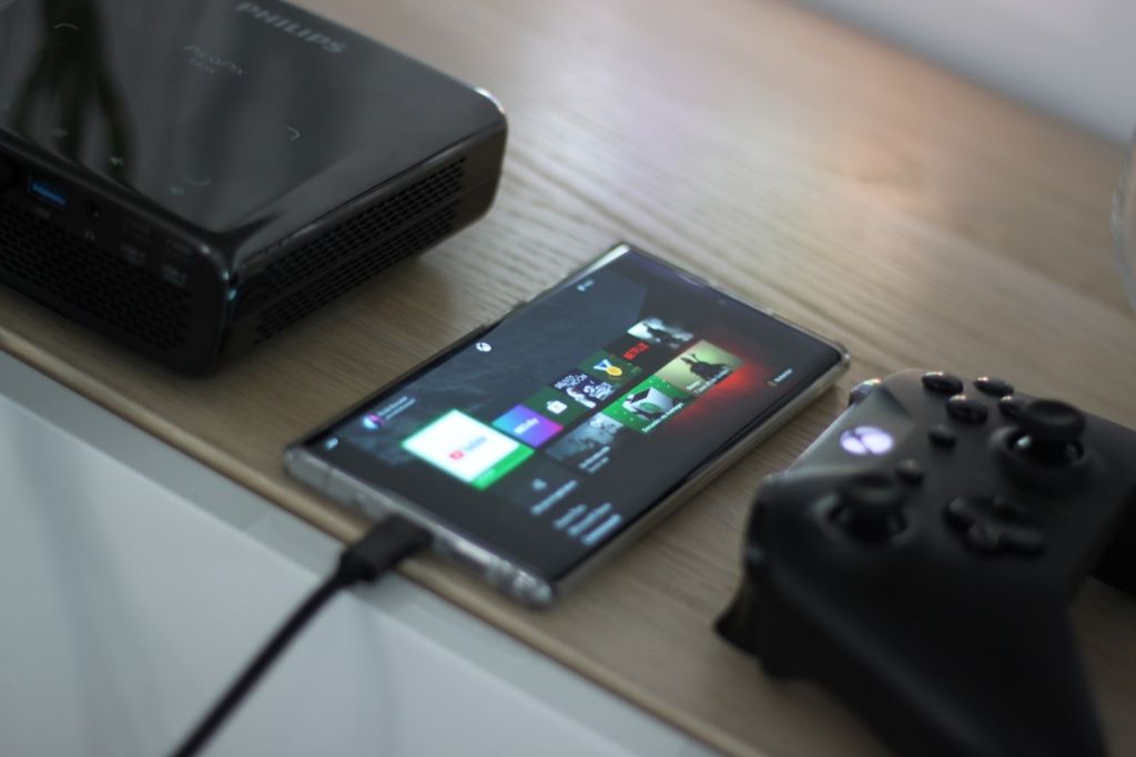 Jeux Xbox Game Pass sur TV : comment connecter votre smartphone pour jouer via xCloud ?
