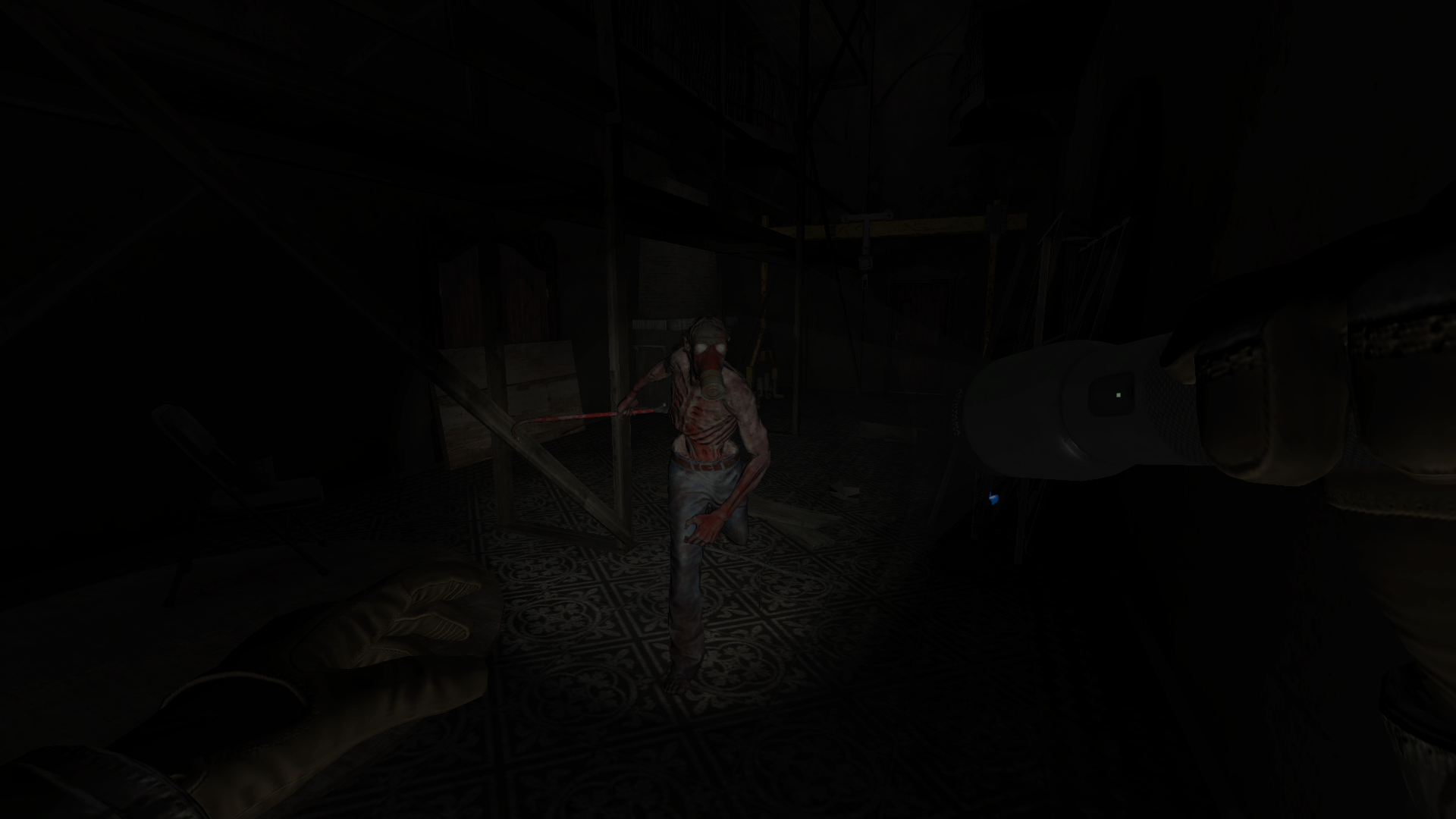 Vous voulez ma lampe torche sinon ?