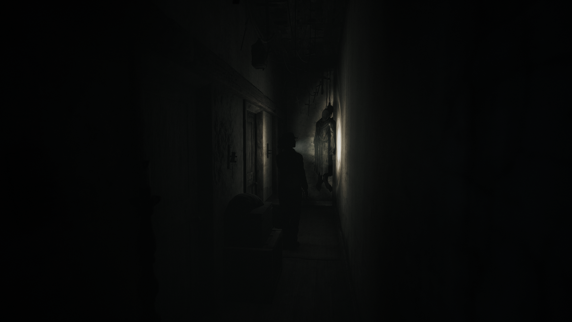 La faible portée des sources de lumières peut réserver quelques surprises.
