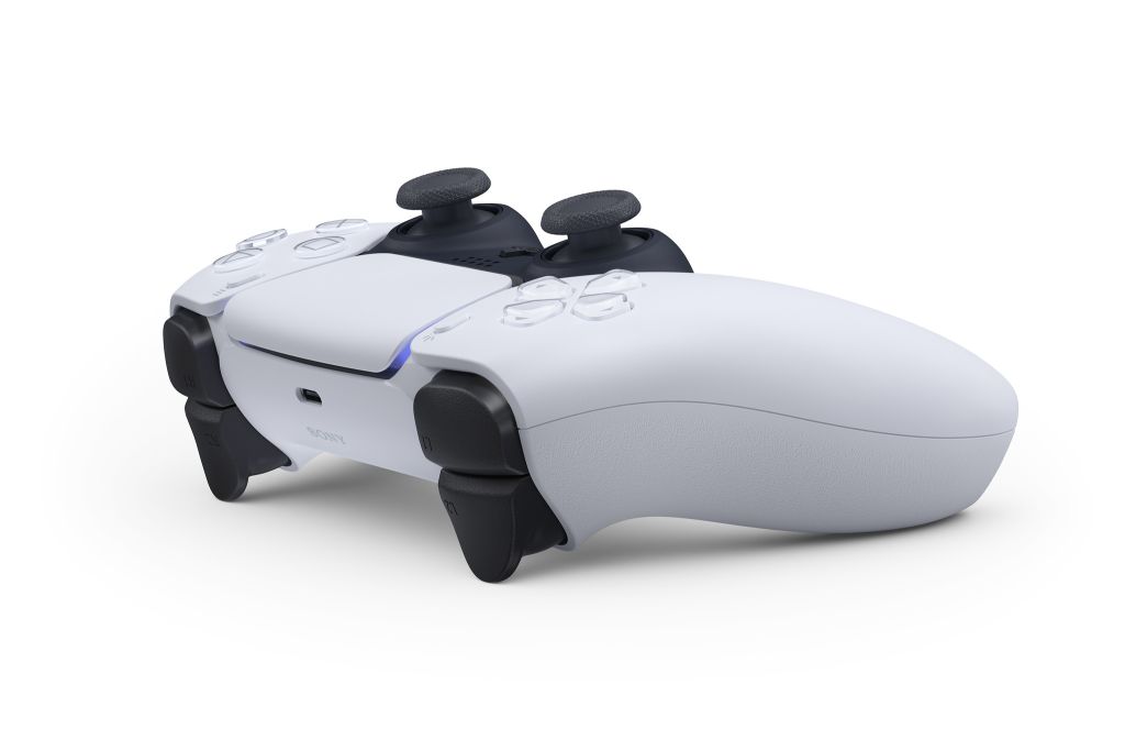 Xbox félicite PlayStation pour sa DualSense et pourrait s’en inspirer