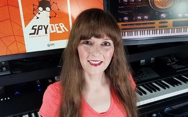 Winifred Philips dans son studio de travail