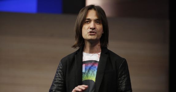 HoloLens : son créateur réagit, un nouveau rapport le contredit !