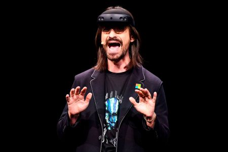 HoloLens : la réalité mixte vascille chez Microsoft, HoloLens 3 serait annulé