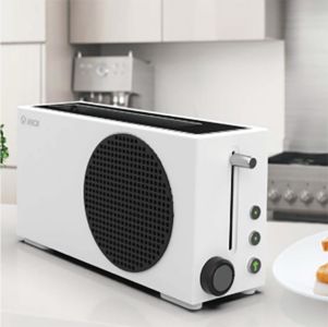 News : Grille-pain Xbox, lampe… Microsoft va lancer d’autres accessoires insolites !