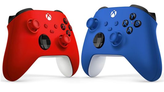 Bon plan : Bon Plan : les manettes bleue et rouge Xbox à 49,99 € au lieu de 64,99 €