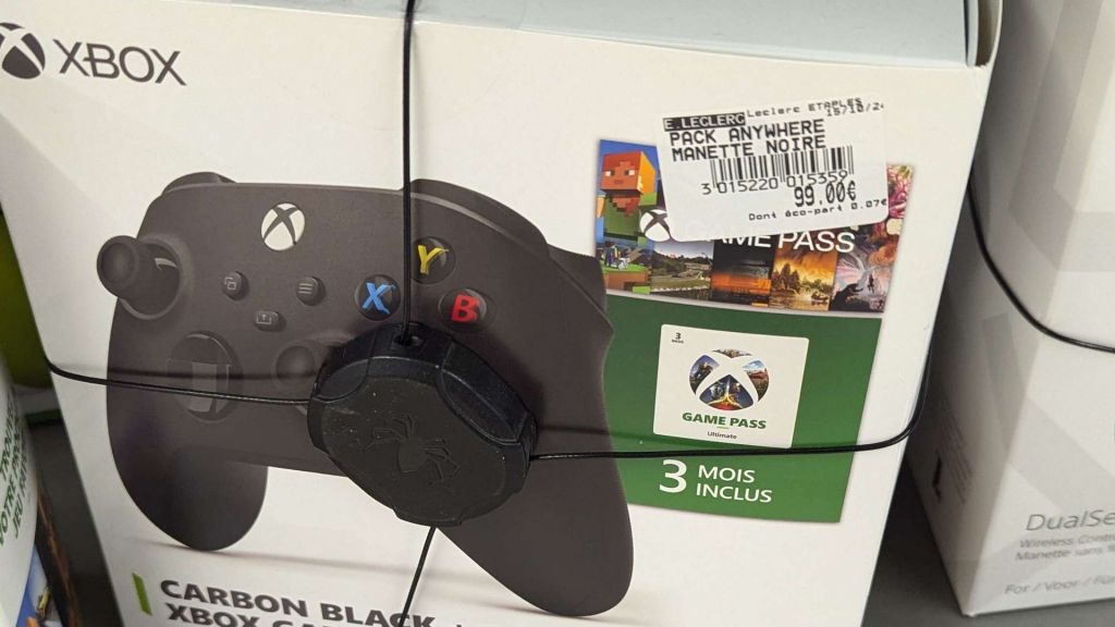 Xbox sort un pack manette + Xbox Game Pass pour Noël, mais c’est un peu cher