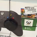 Xbox sort un pack manette + Xbox Game Pass pour Noël, mais c&rsquo;est un peu cher