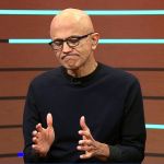 Le PDG de Microsoft craint que le boom de l&rsquo;IA ne retombe faute d&rsquo;adoption massive