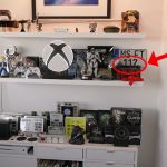 Xbox portable : quelle est cette console cachée qu&rsquo;on a repérée sur l&rsquo;étagère de Phil Spencer ?