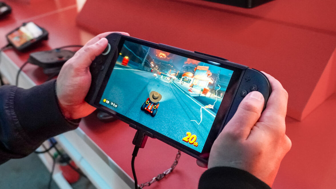 Nintendo Switch 2 : un bug de revente inédit déclenche un glitch d’argent infini chez GameStop