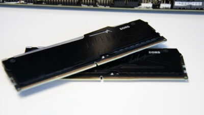 News : L’importation de RAM DDR5 depuis la Chine coûte 50 % moins cher qu’en Europe, selon un joueur