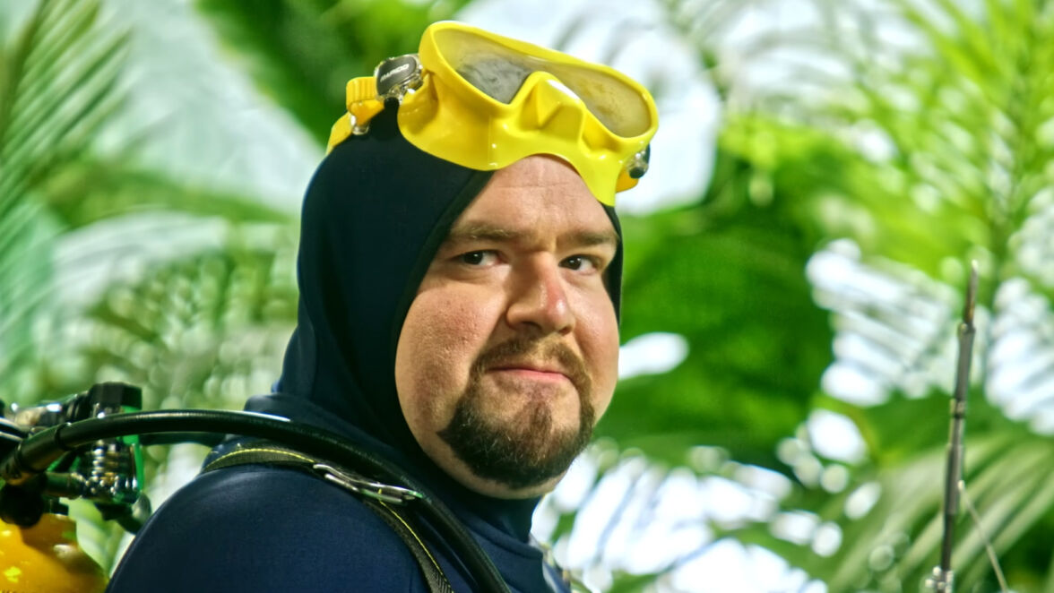 Dave the Diver passe au live-action pour célébrer la sortie de son nouveau DLC